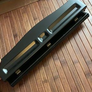 Three hole puncher